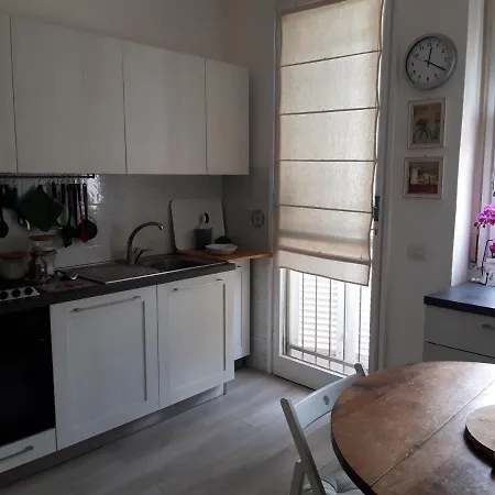 Appartamento Mamma Sandra, Incantevole Tre Posti Piu Uno Florenz Exterior foto